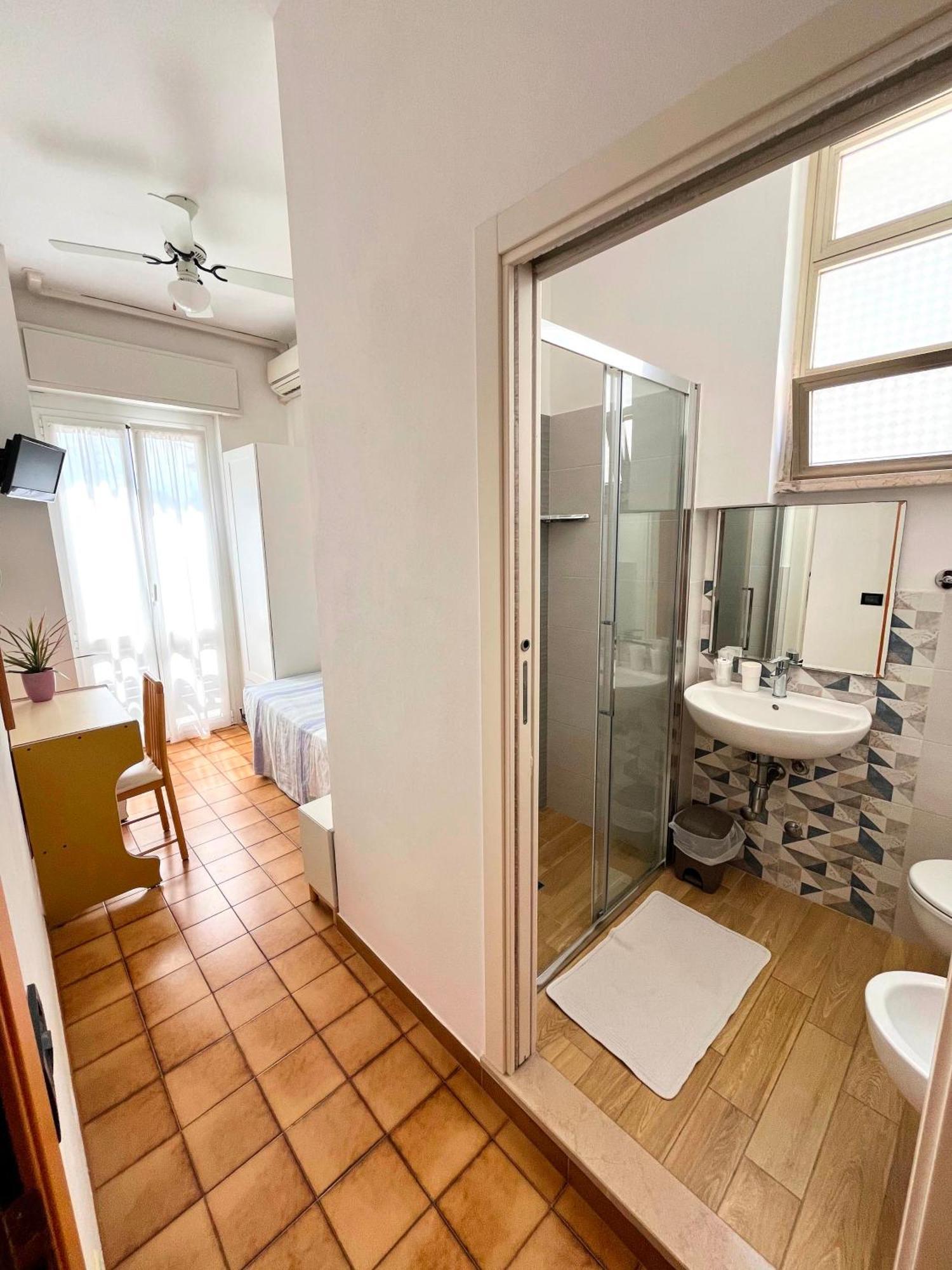 Albergo Villa Denny Rimini Cameră foto